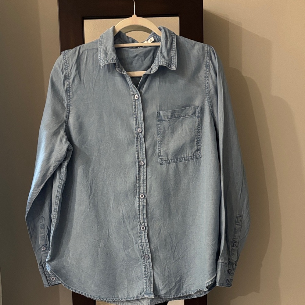 Calvin Klein Jeans Light Blue Button Down Shirt